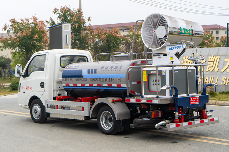 东风华神新能源洒水车