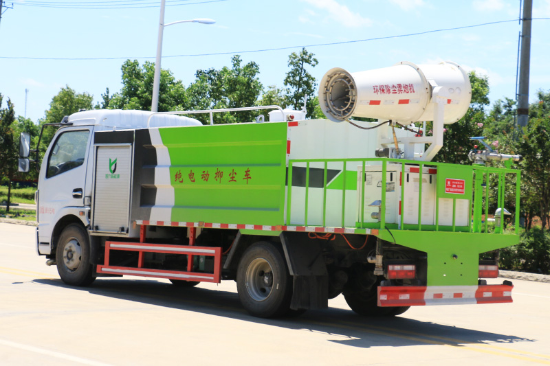 国六东风纯电动多功能抑尘车